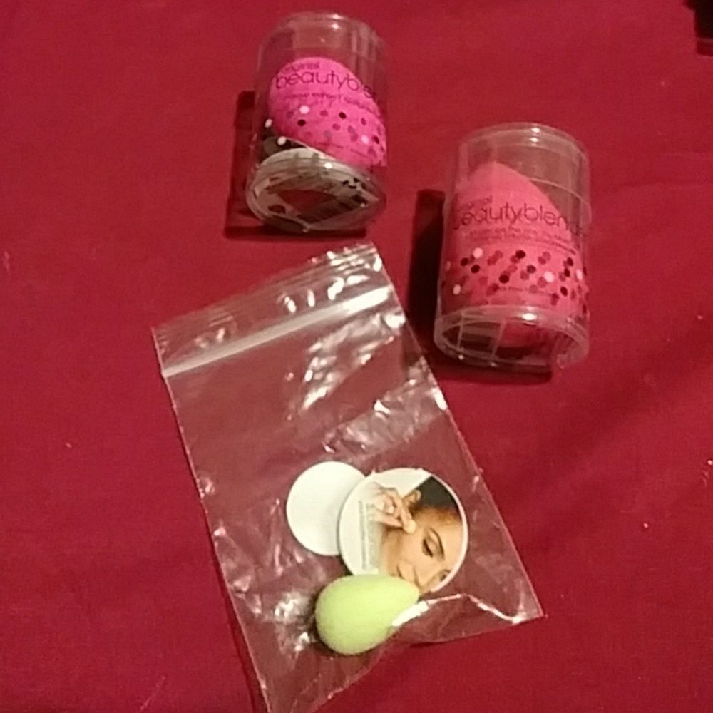 AUTHENTIC ORIGINAL BEAUTY BLENDERS